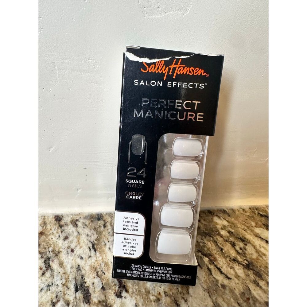 Sally Hansen Press on Nails 24 Short Length Square Shale White Nails New